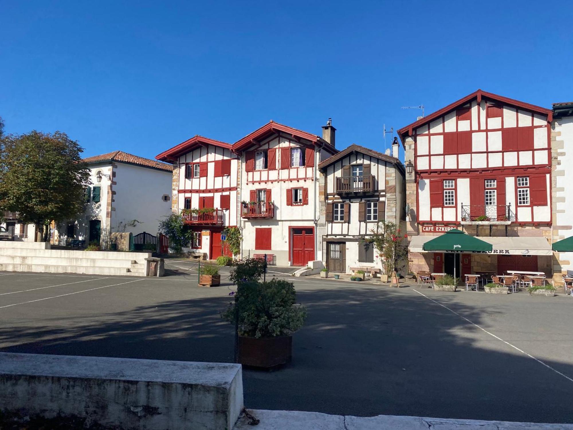 Ama Lur Hotel Hasparren Ngoại thất bức ảnh